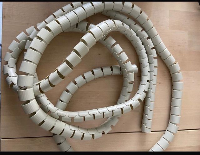 Canalina passacavo con inseritore