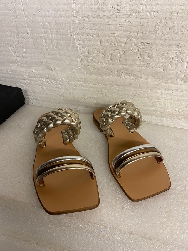 Sandalias Planas Piel Un paso más NUEVAS T. -38