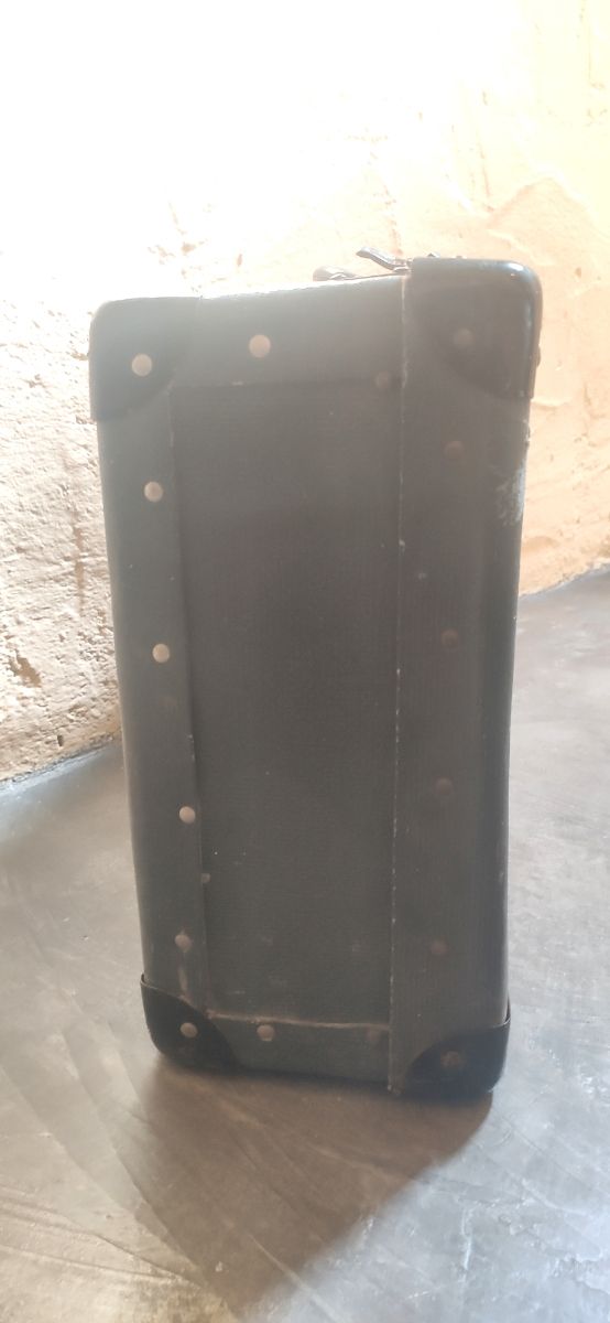 Maleta para decoración de escaparates