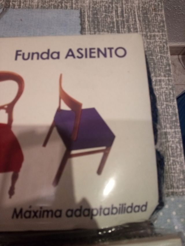 Lote fundasofá. de 2 plaza!y 4 asientos de silla
