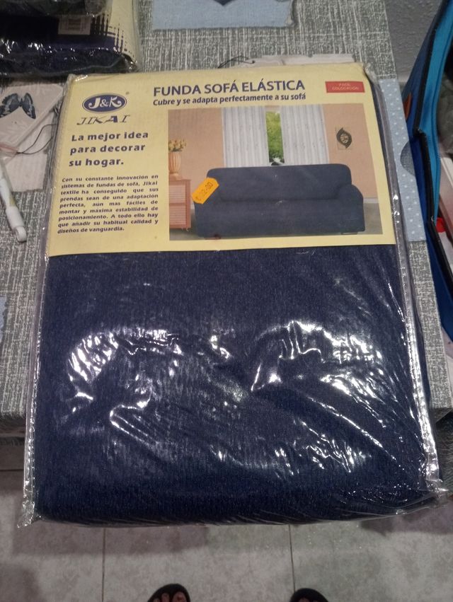 Lote fundasofá. de 2 plaza!y 4 asientos de silla