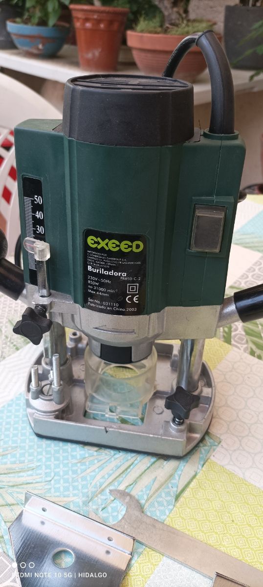 vendo fresadora de madera 850w