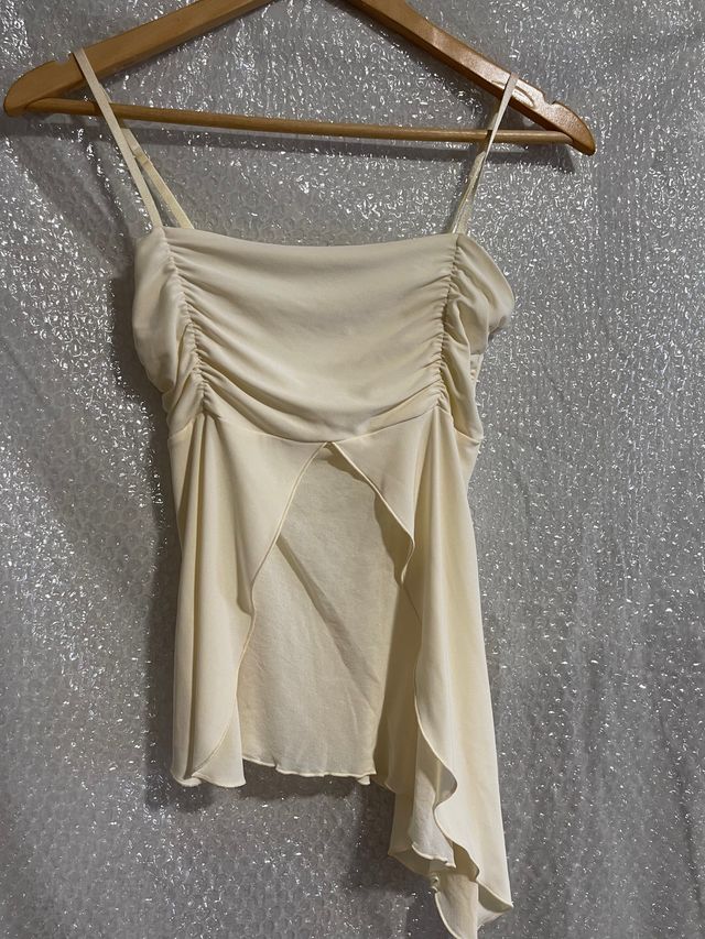 Top / Crops top/ con tiras crema de Vidrio 