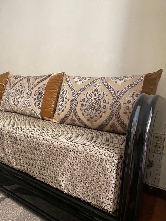 Sofa arabe marroquí de segunda mano