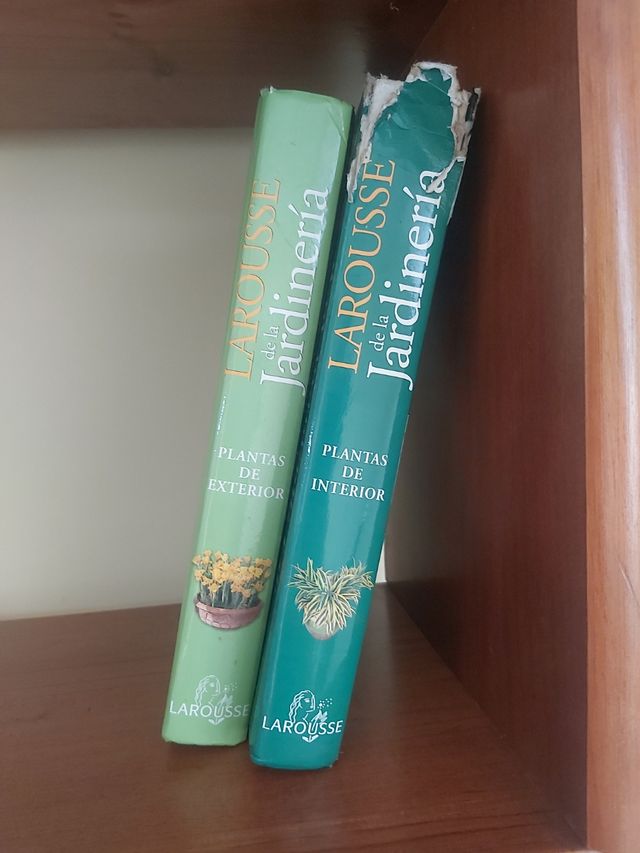 Larousse de la Jardinería
