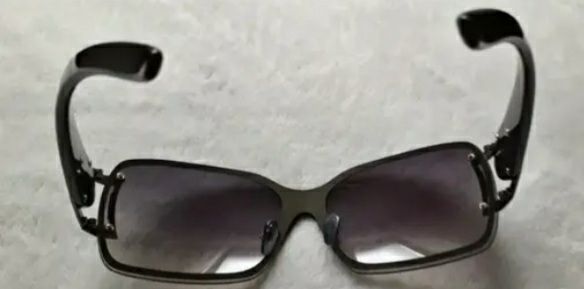 Occhiali da sole (nuovi)