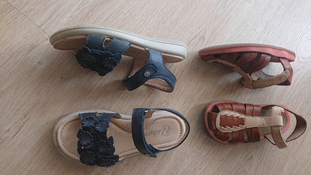 Sandalias T 28 y T 29