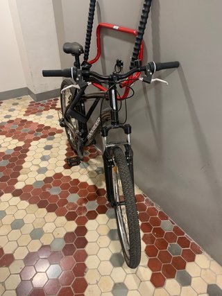 Rockrider st 500 26 pollici nero seconda mano per 200 EUR su Valencia su  WALLAPOP