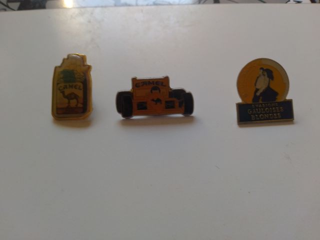 Lote pines Camel y Gauloises Blondes