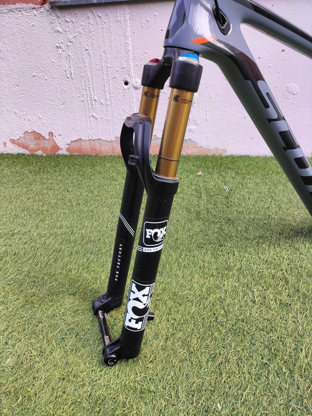 Quadro de carbono Scott Escale 910