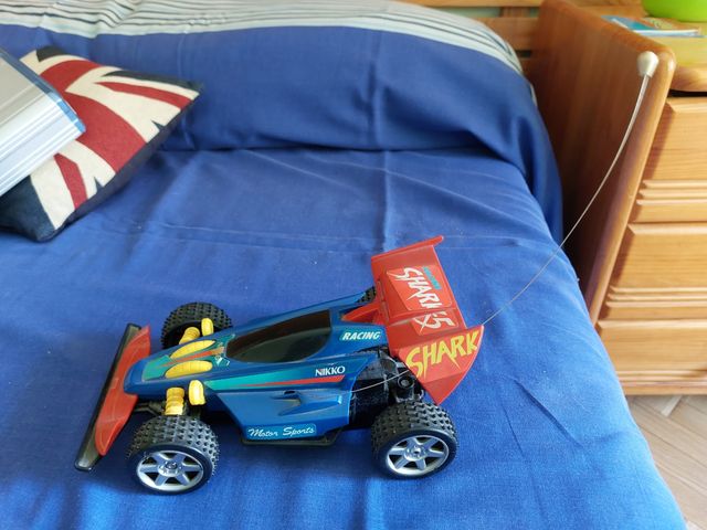 Coche teledirigido Racing Shark