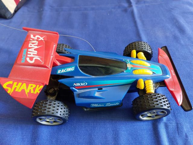 Coche teledirigido Racing Shark