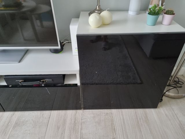 Puertas para mueble salón BESTA de Ikea