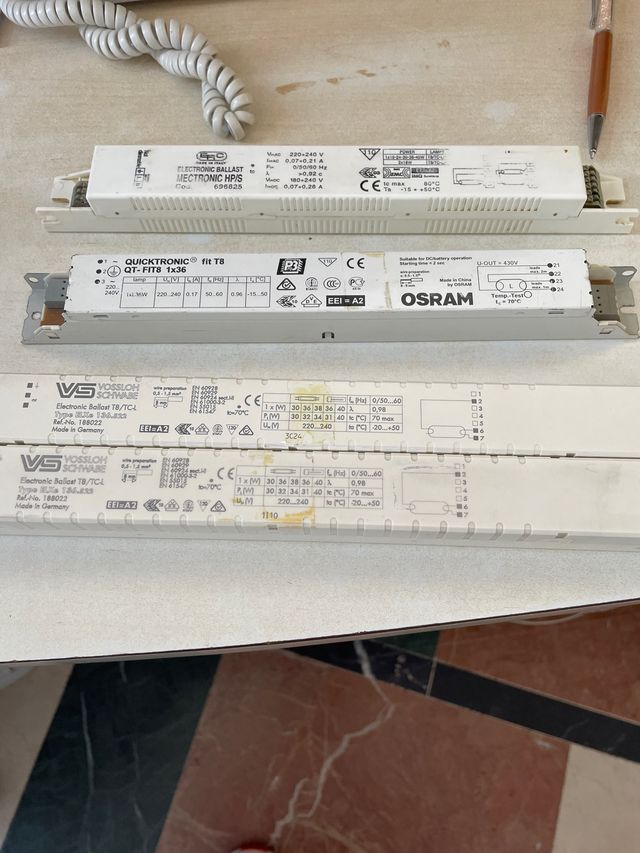 Balastros electrònics.   4 unidades