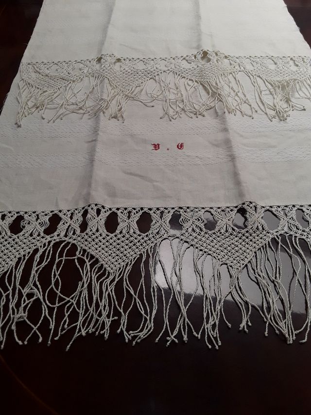 NOVAS TOALHAS DE LINHO VELHAS E FRANJAS