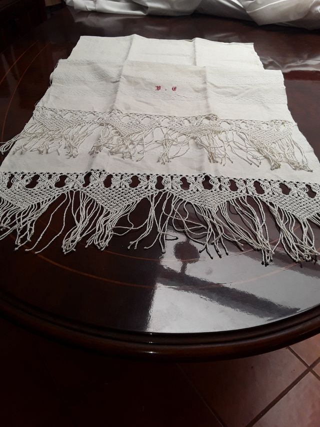 NOVAS TOALHAS DE LINHO VELHAS E FRANJAS