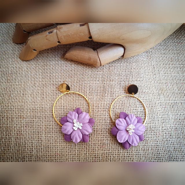 Conjunto peinecillo y pendientes lila y malva