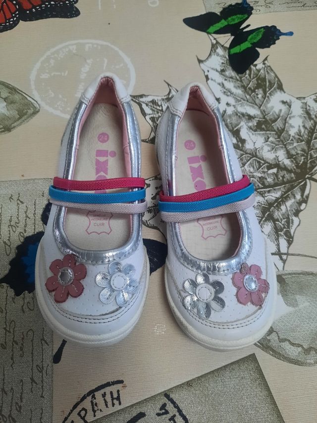 sneaker in pelle misura 24