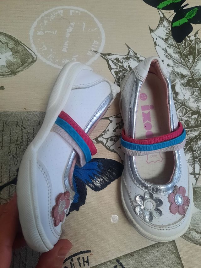 sneaker in pelle misura 24