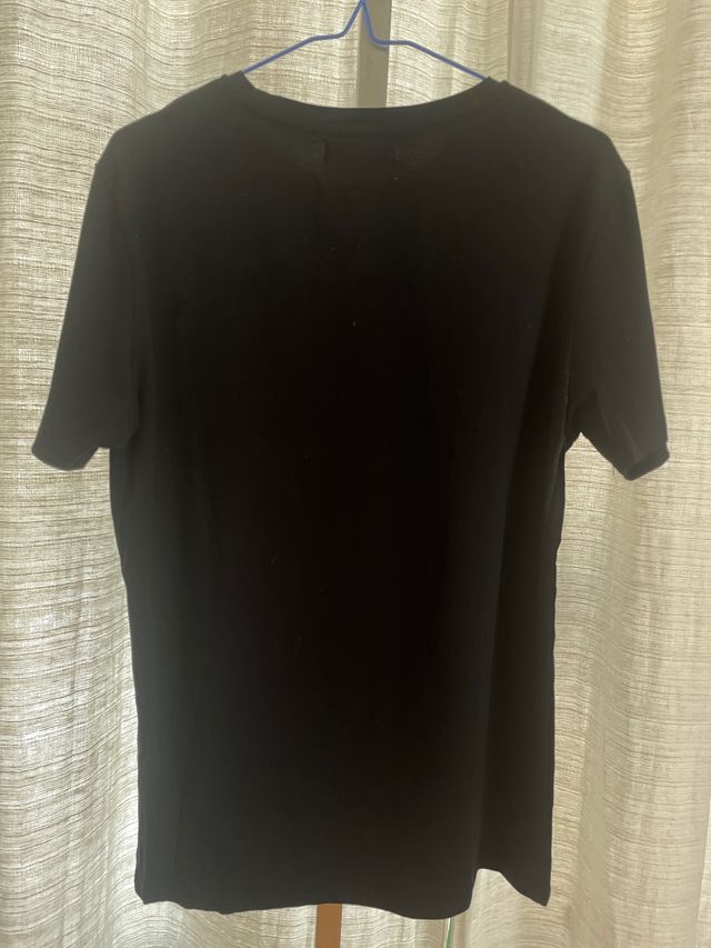 Camiseta con aplicaciones