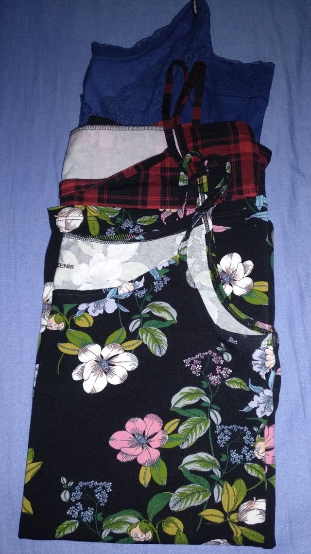 camisetas de tirantes estampados