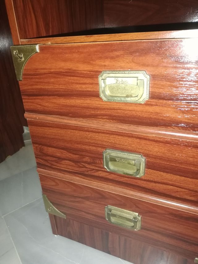 Escritorio mesa con cajones. Estilo barco. 