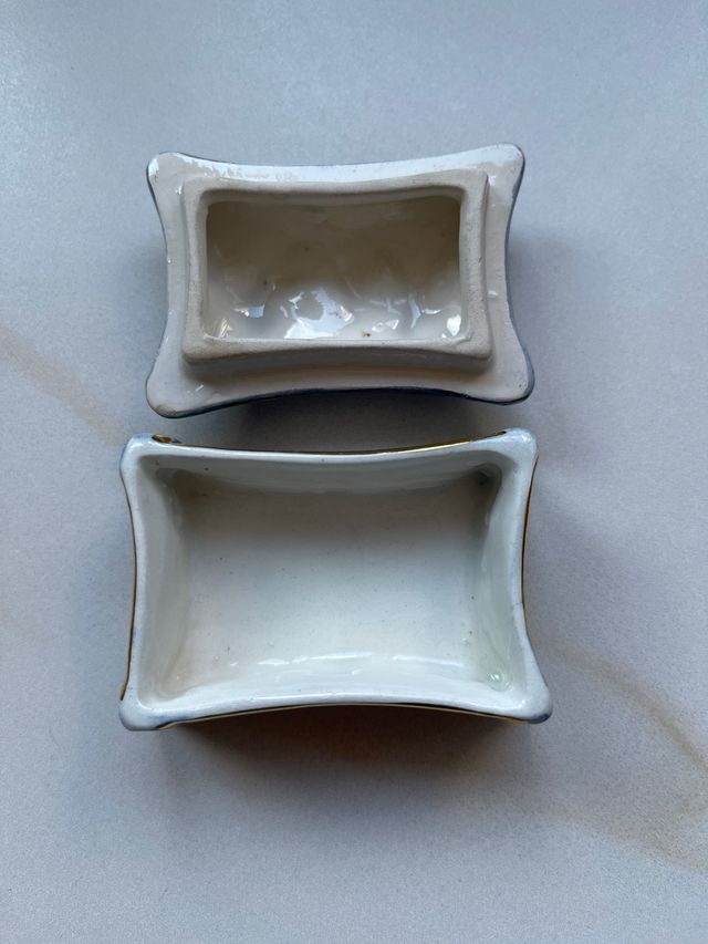 Cajita de porcelana R. Capodimonte Italy