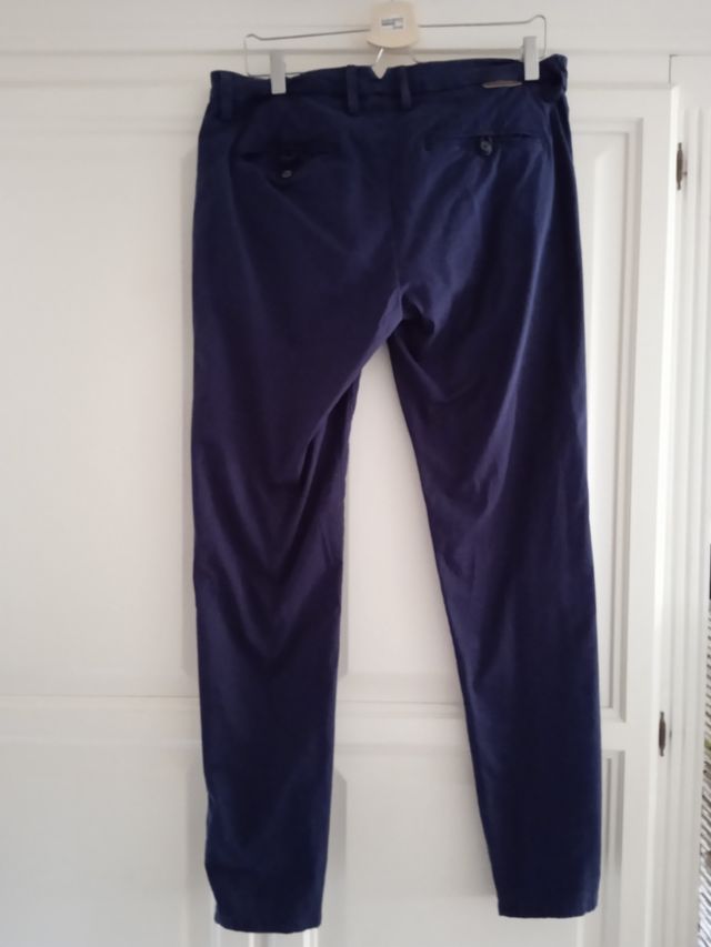 Pantalón chino pitillo