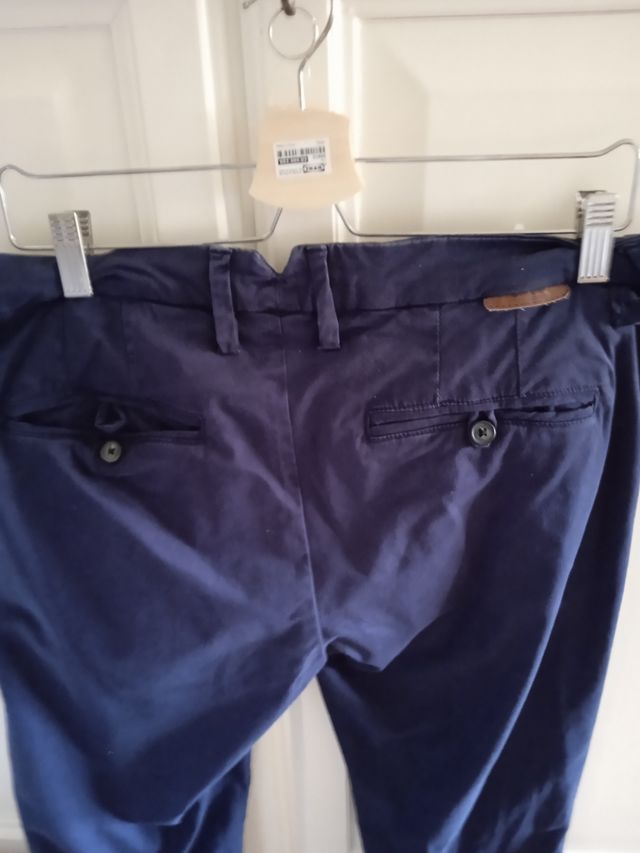 Pantalón chino pitillo