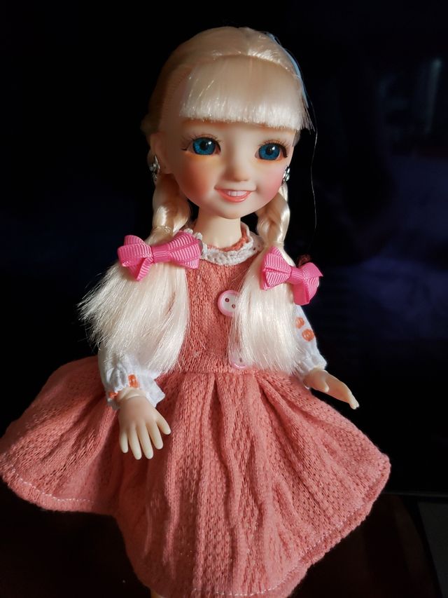 Muñeca BDJ de 30 cms  articulada