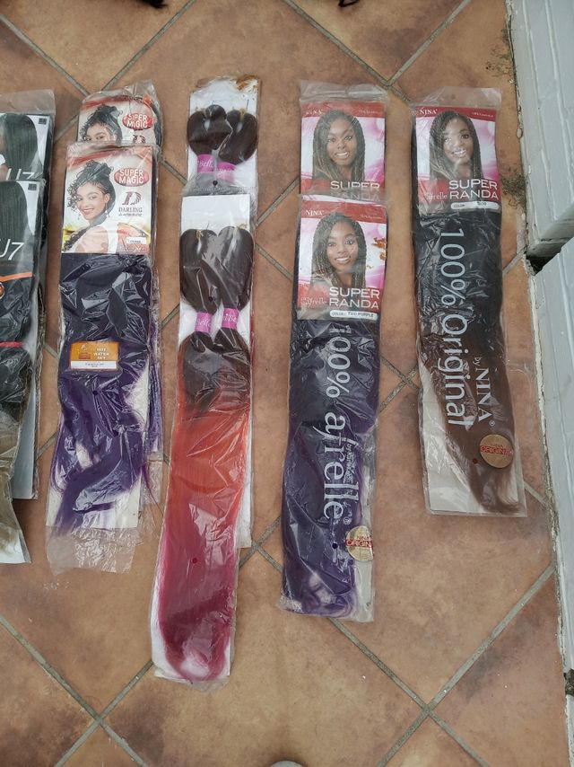 Pelucas y Extensiones a estrenar. 1 €