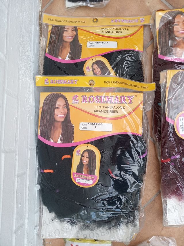 Pelucas y Extensiones a estrenar. 1 €