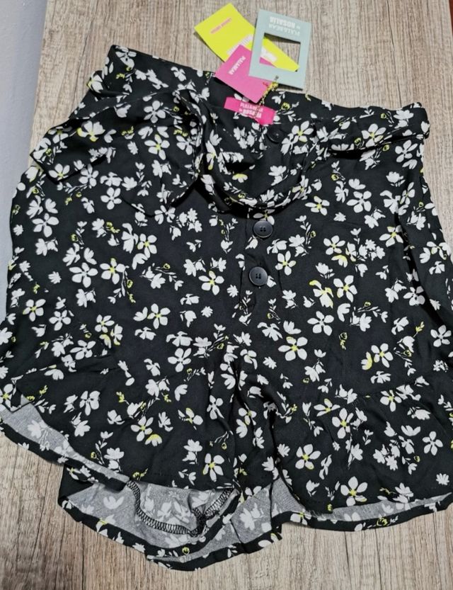 Short nuevo con etiqueta