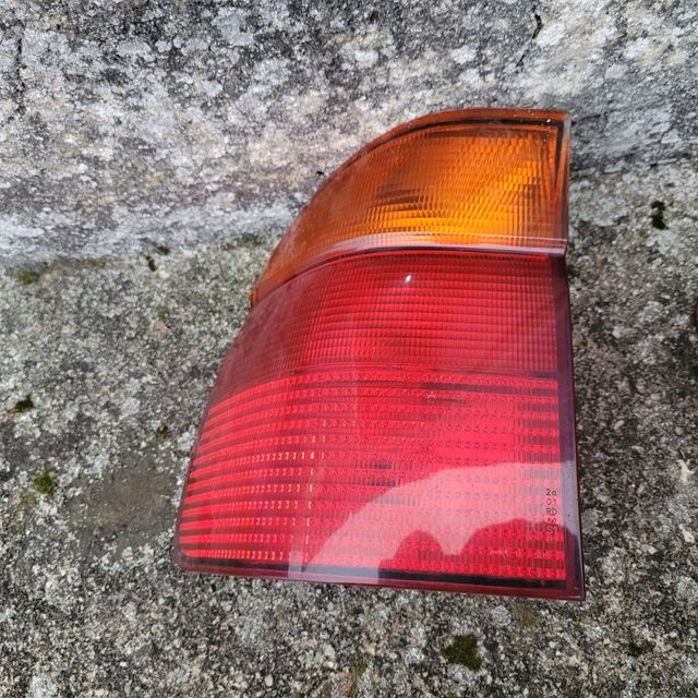 faro trasero bmw touring