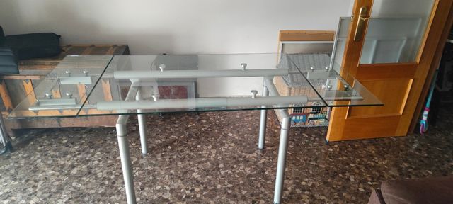 Mesa de cristal de comedor extensible