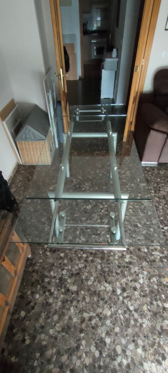 Mesa de cristal de comedor extensible