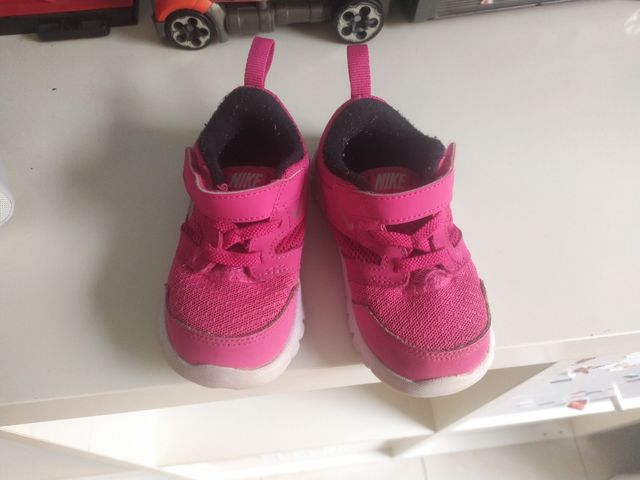zapatillas  Nike 23,5