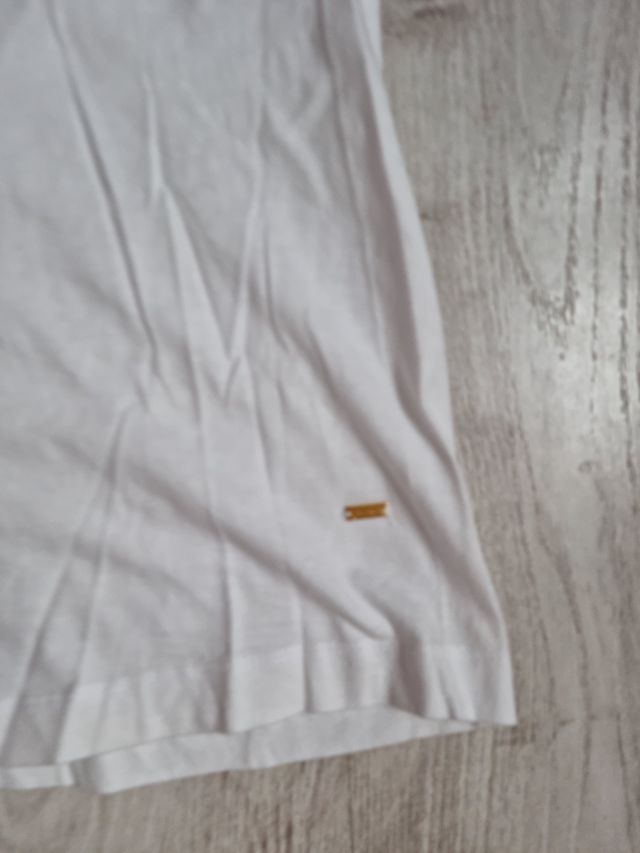 vestido blanco sin tirantes