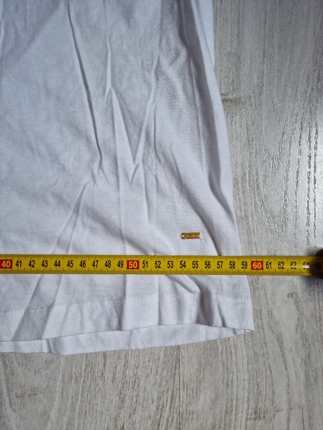 vestido blanco sin tirantes