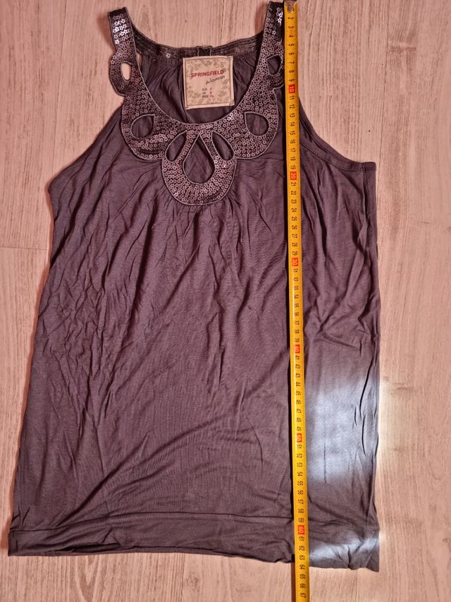 top de Springfild con detalles brillantes