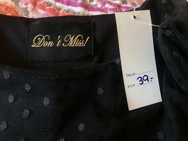 Vestido de lunares con transparencias - a estrenar