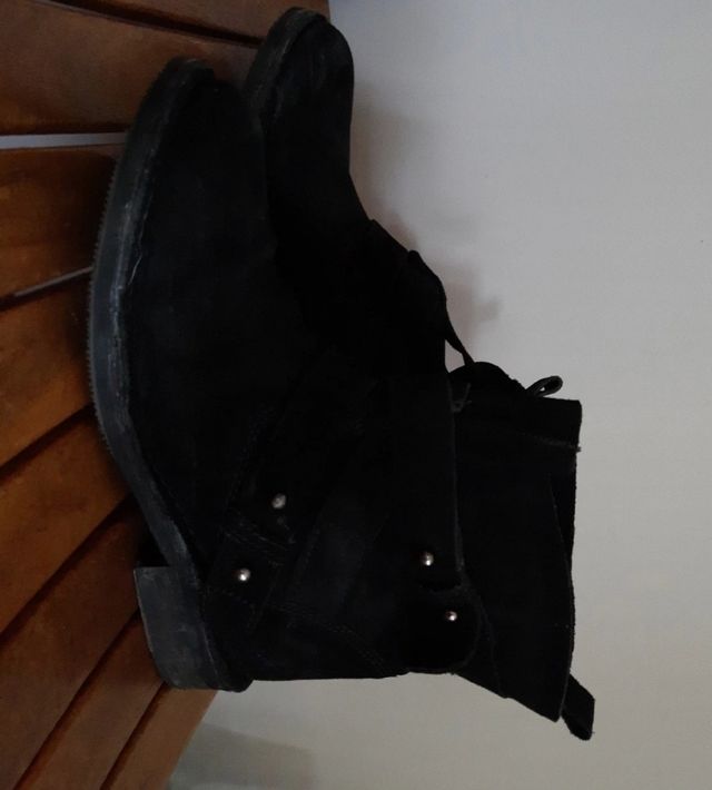 Botines negros