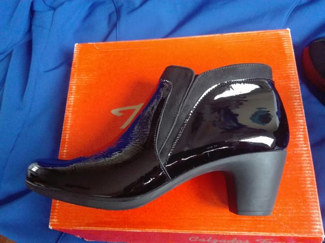 BOTINES  PIEL CHAROL