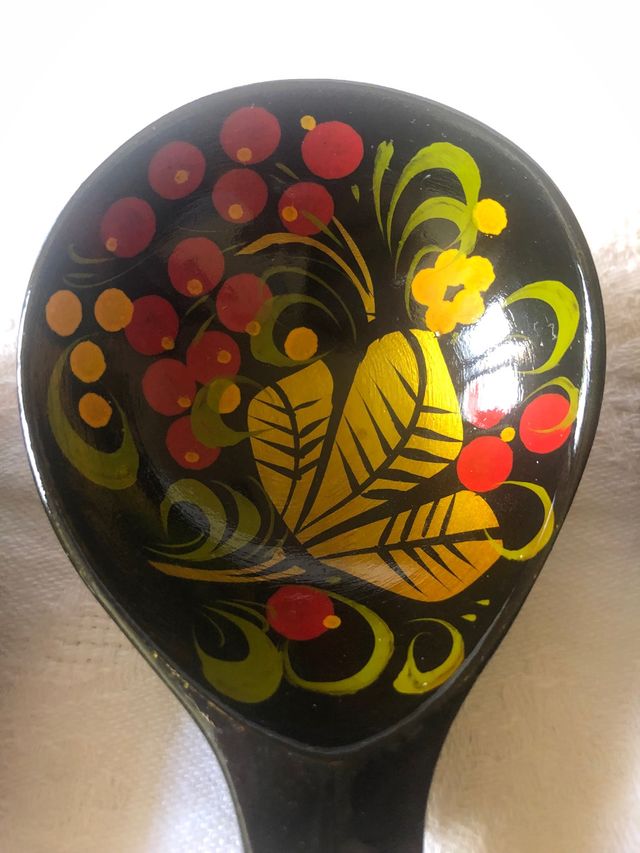 Cucchiaio di legno russo