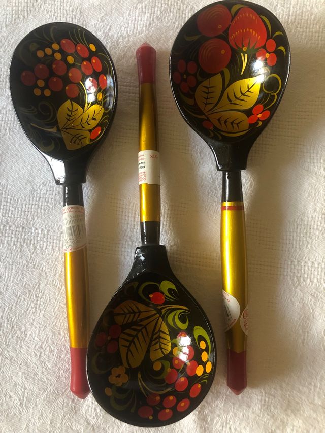 Cucchiaio di legno russo