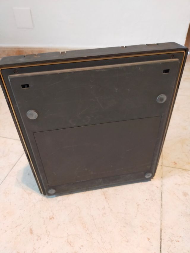 Máquina de escribir olivetti lettera 12