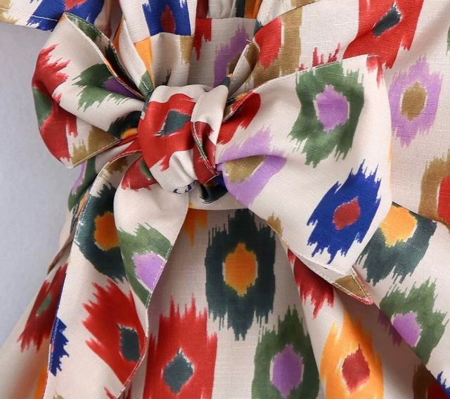 Vestido cruzado estampado geométrico 🔸🔹