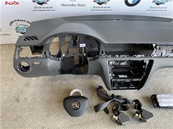 KIT AIRBAG SKODA RAPID - SPACEBRACK 2017