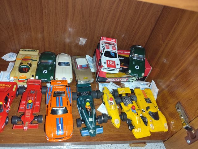 Coches Scalextric y de otras marcas