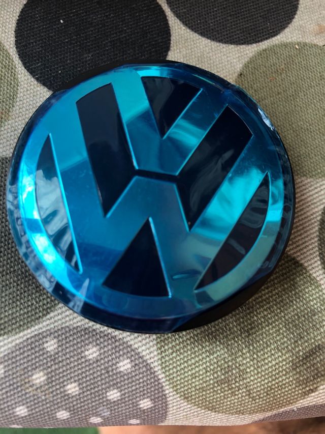 Logos nuevo Volkswagen color plata